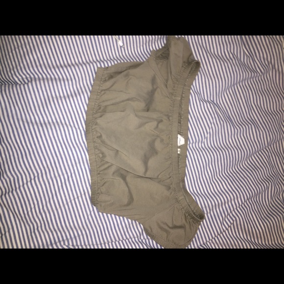 Wilfred off the shoulder green crop top - Picture 1 of 1
